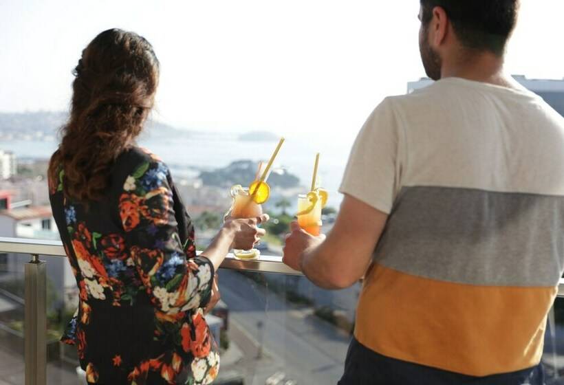 غرفة قياسية مطلّة علي البحر, Comfort Ada Class