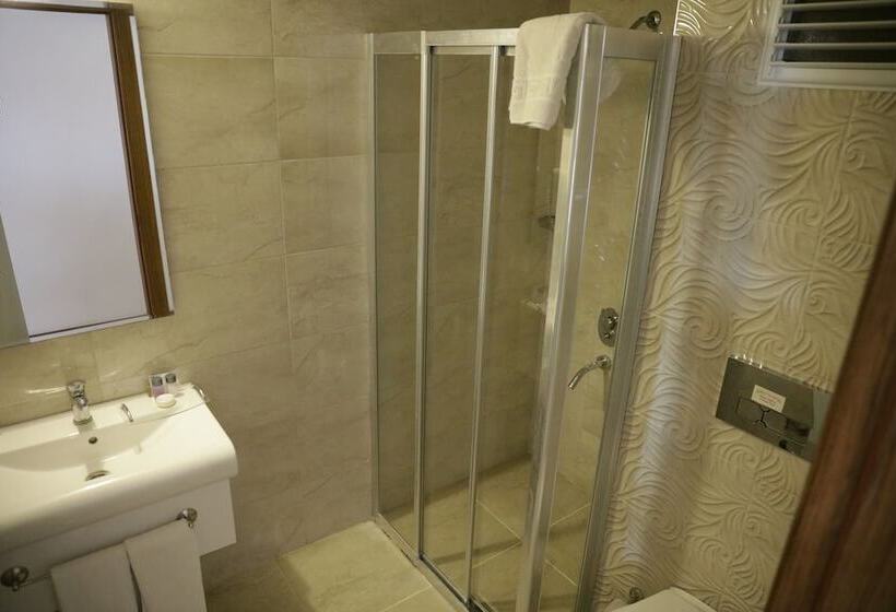 غرفة قياسية مطلّة علي البحر, Comfort Ada Class