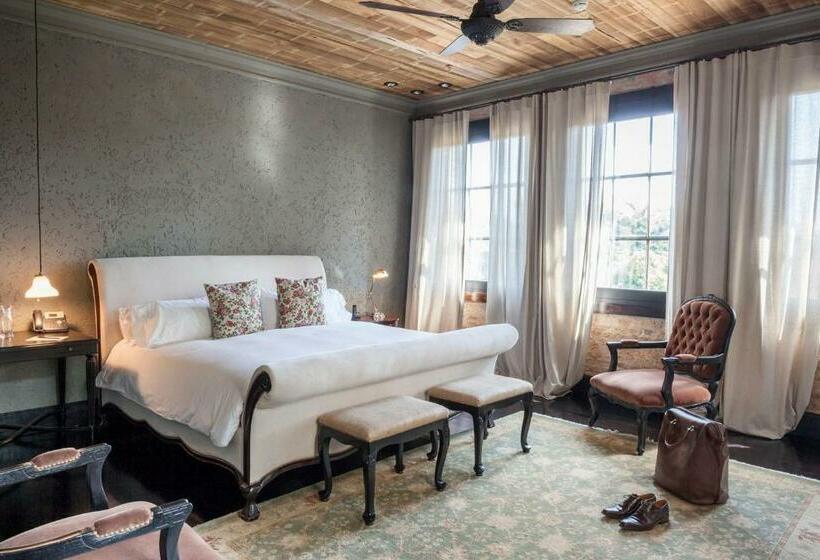 سوییت, Factoria