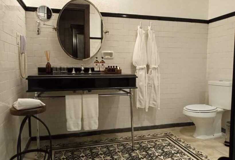 اتاق استاندارد, Factoria