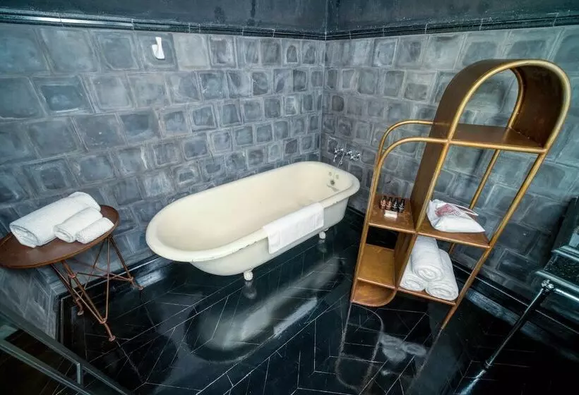 Presidential Suite, Factoria