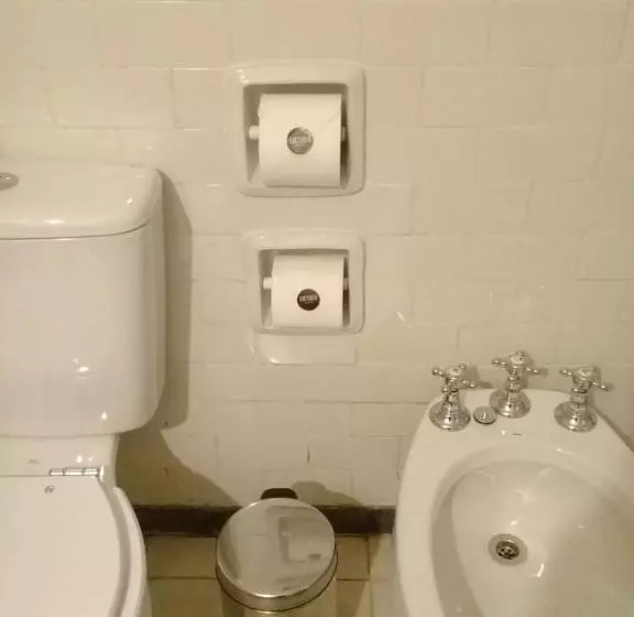 Standard Værelse, Factoria