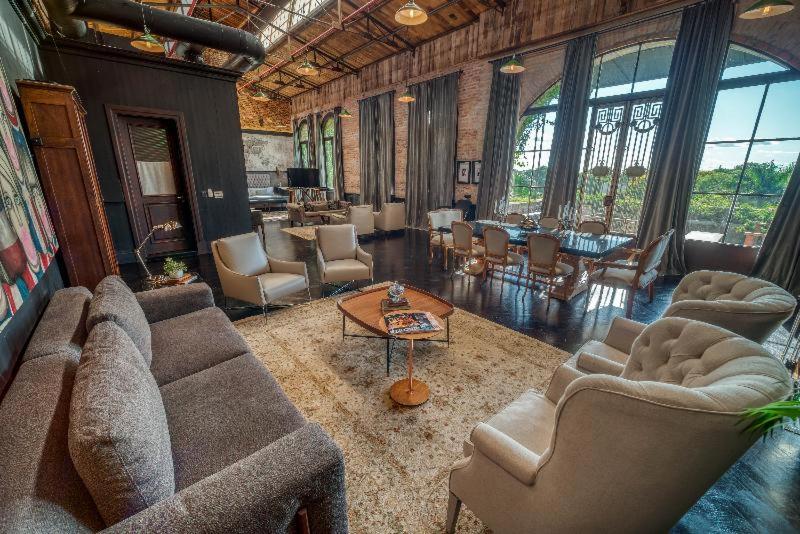 اتاق استاندارد, Factoria