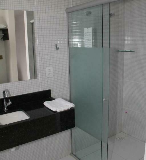 חדר סופריור לארבעה, France