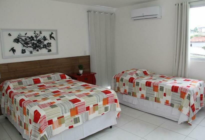 חדר סופריור לארבעה, France