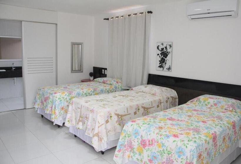 חדר סטנדרט לשלושה, France