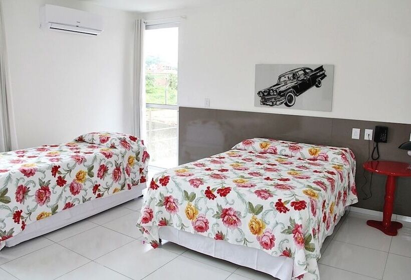 スタンダードトリプルルーム, France