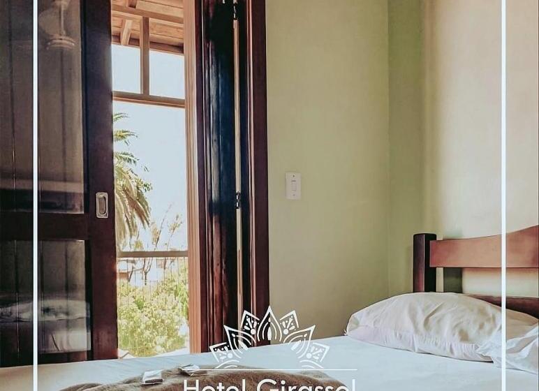 חדר סטנדרט לארבעה, Girassol