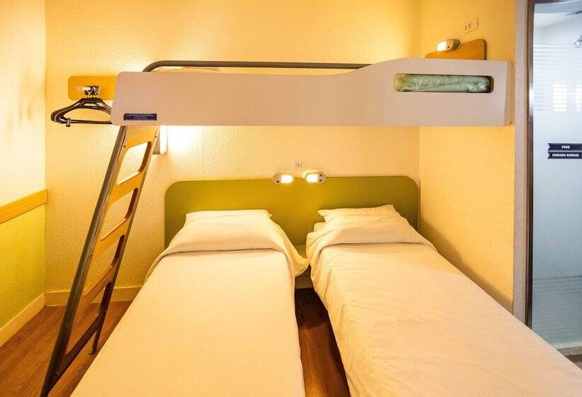 스탠다드 트리플 룸, Hus Hotel Maringa