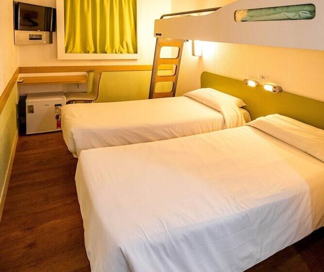 스탠다드 트리플 룸, Hus Hotel Maringa