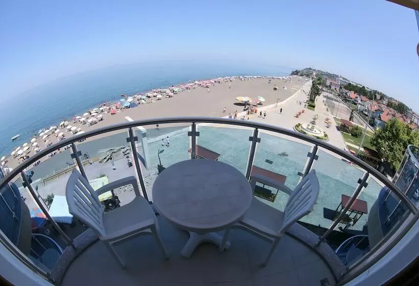 スイート, Turkuaz Beach