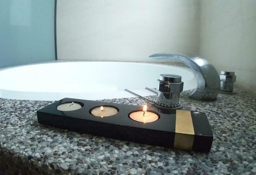 デラックスファミリールーム, Walker Hotel Zhengyi