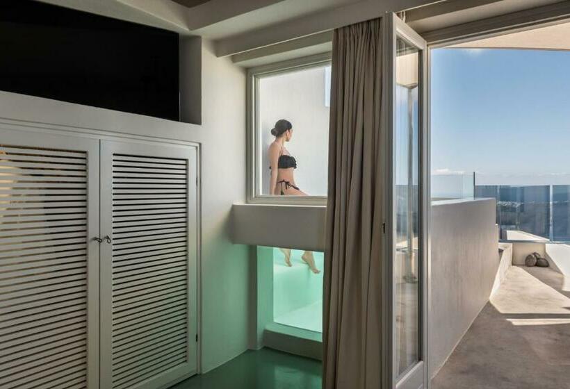 جناح ديلوكس مع إطلالات, West East Suites