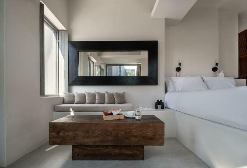 جناح ديلوكس مع إطلالات, West East Suites