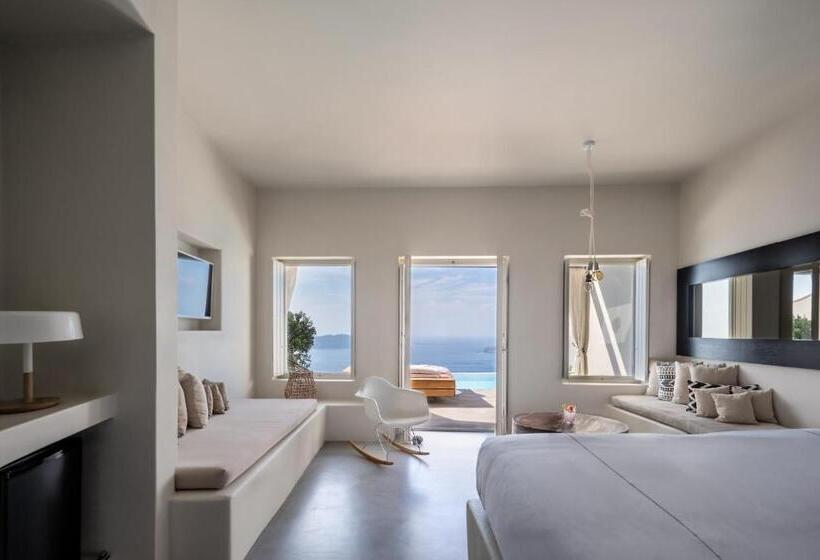 جناح سوبيريور مع إطلالات, West East Suites