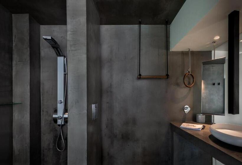 Люкс с Видом, West East Suites