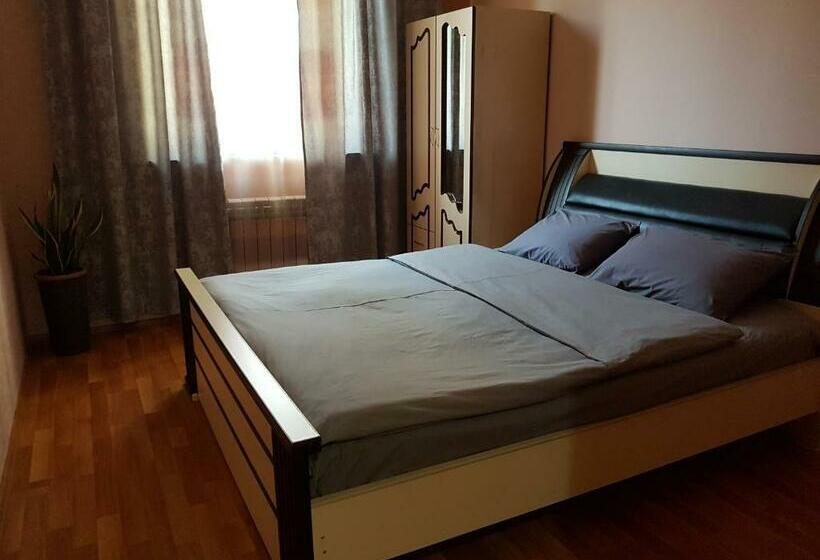 이코노미 룸, Arm Hostel