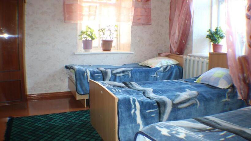 اتاق ساده سه‌ نفره, Hostel Ilbirs