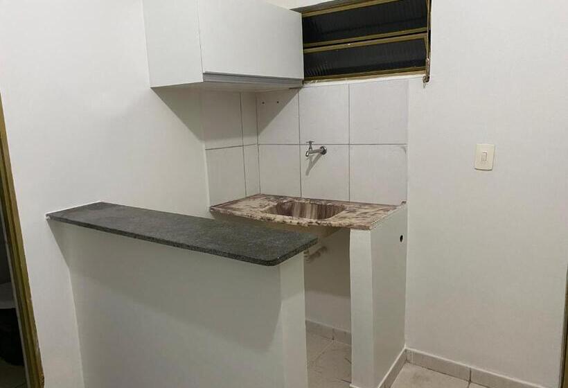 Tek Kişilik Ekonomik Oda, Hostel Zampollo