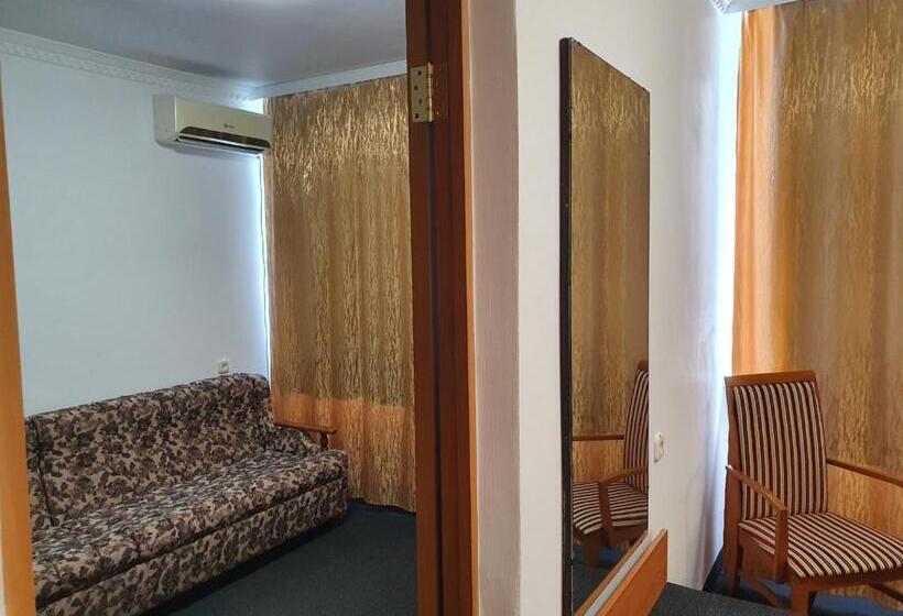 اتاق استاندارد, Aktobe