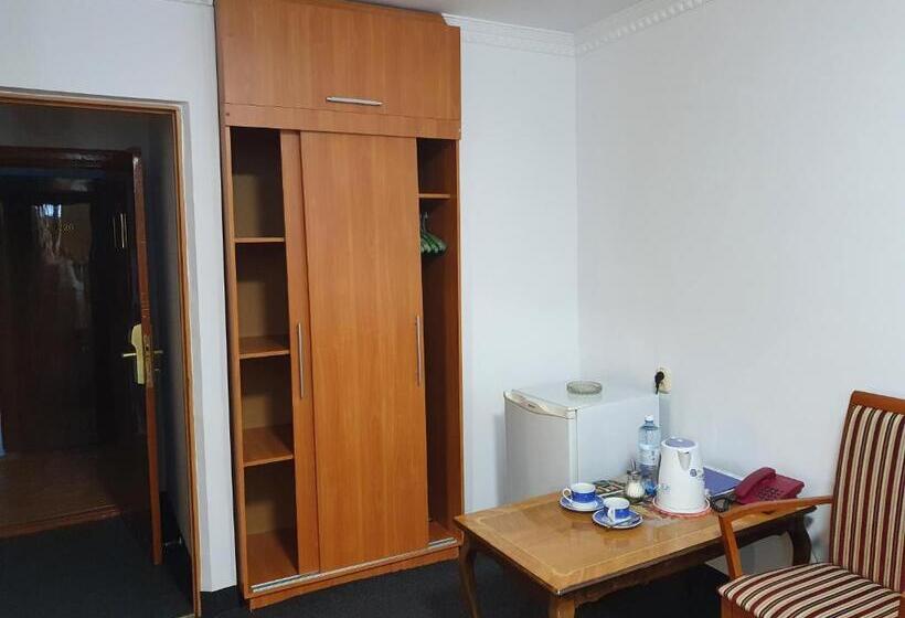 اتاق استاندارد, Aktobe