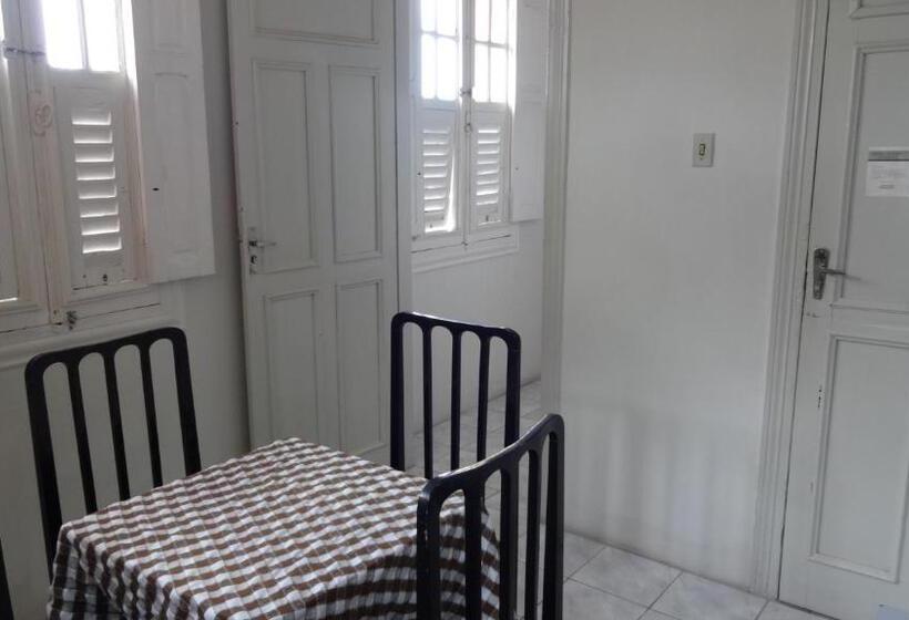 高级套房, Central