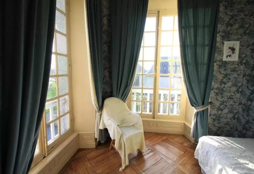 ガーデンビューファミリールーム, Chateau De Vouilly