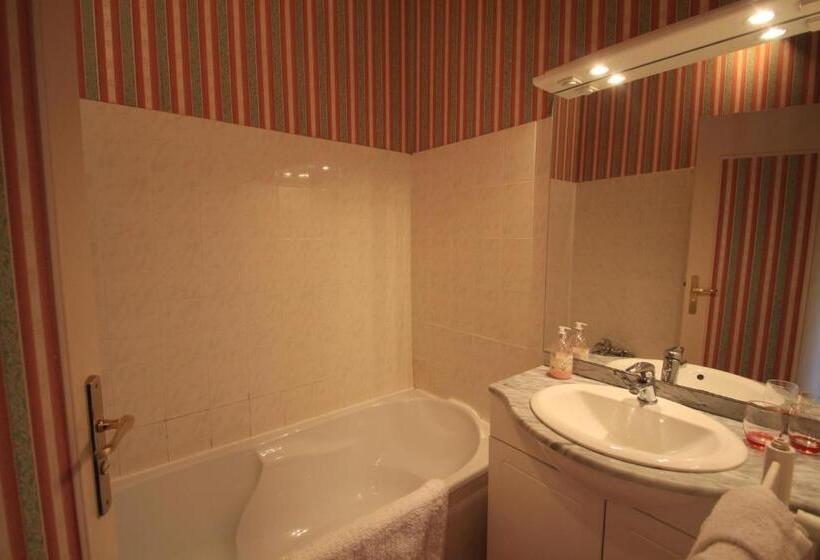 スタンダード4人部屋, Chateau De Vouilly