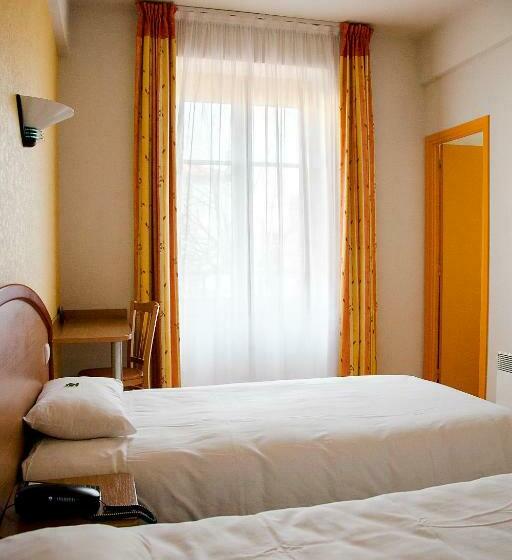 Standard Værelse, Logis Hôtel Du Commerce