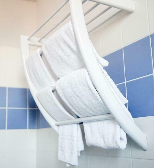 Familie Værelse, Logis Hôtel Du Commerce