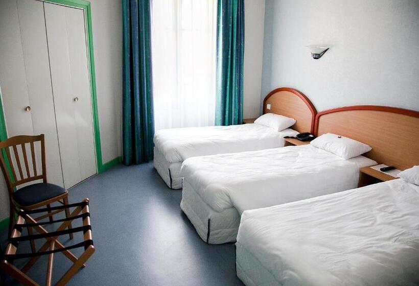 Standard 3 Pers. Værelse, Logis Hôtel Du Commerce