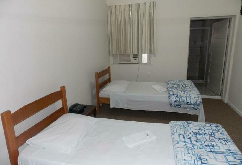 اتاق استاندارد چهار تخته, Mattes