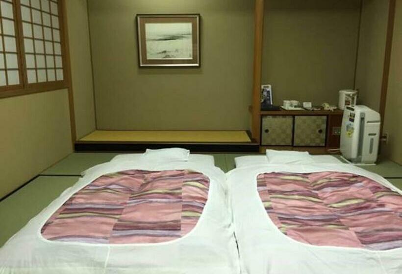 חדר סטנדרט, New Omi