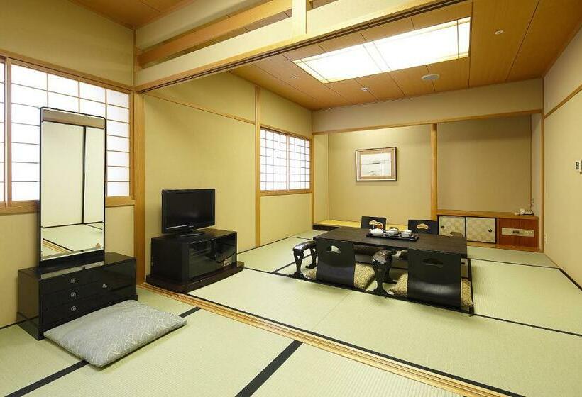 חדר סטנדרט, New Omi