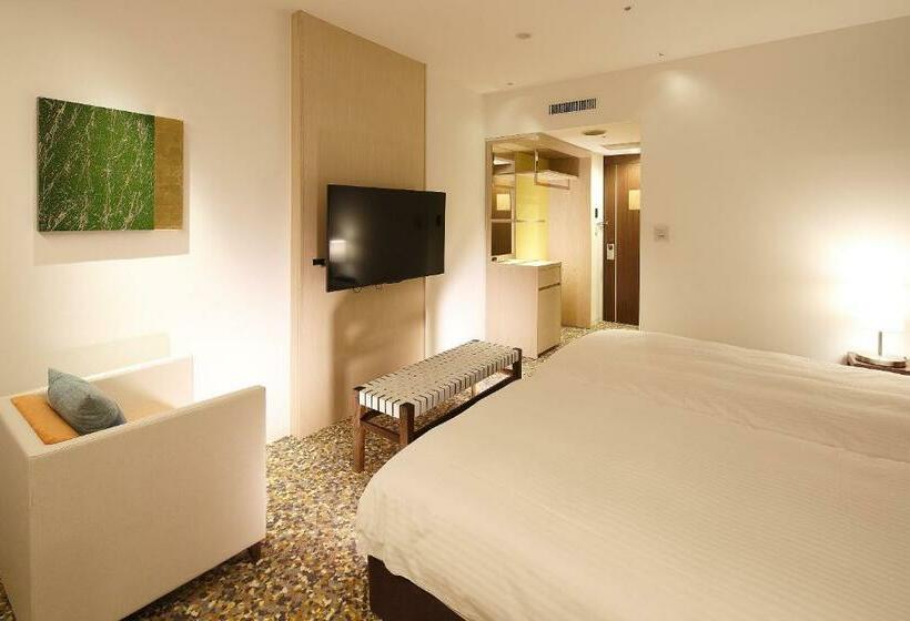 חדר סטנדרט, New Omi