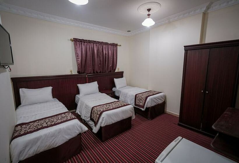 Standard Trippelrum, Qasr Ajyad Alsad 2