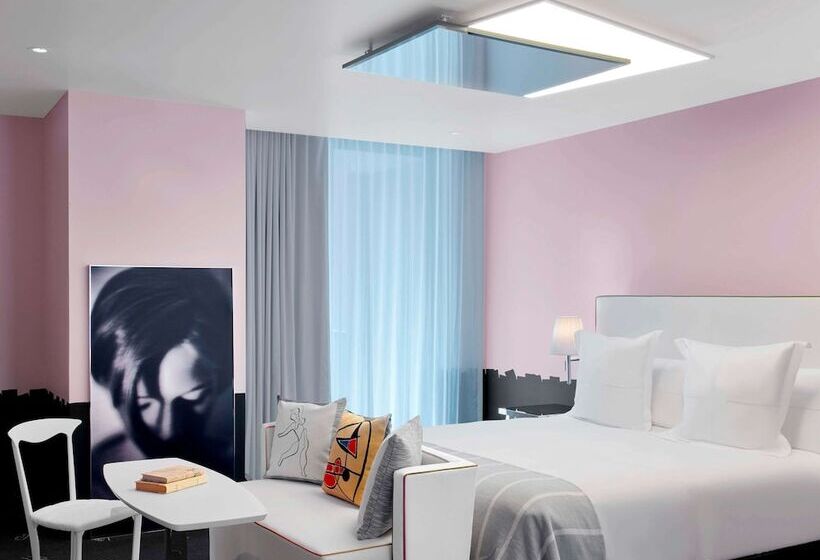 جناح, Dua Miami, Autograph Collection