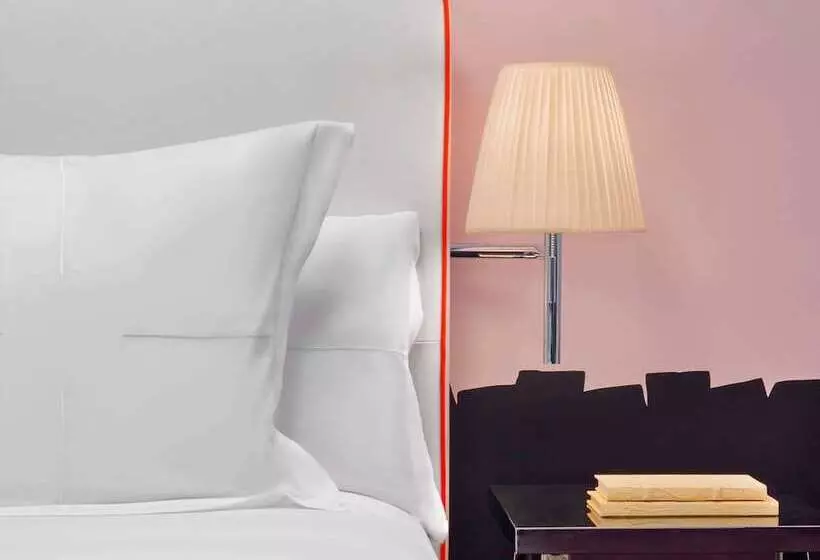 اتاق پریمیوم با بالکن, Dua Miami, Autograph Collection