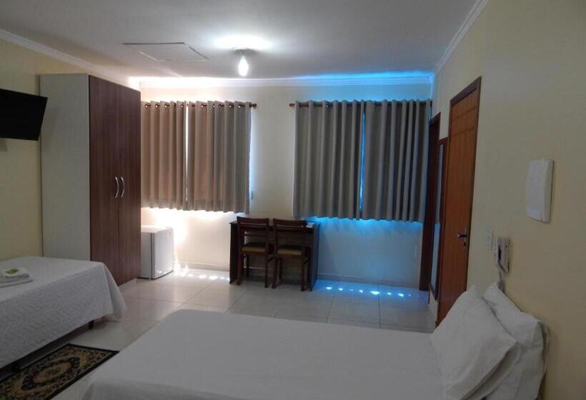 غرفة قياسية ثلاثية, São Judas