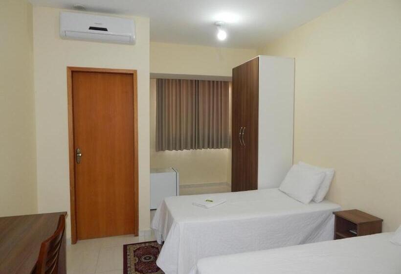 غرفة قياسية فردية, São Judas