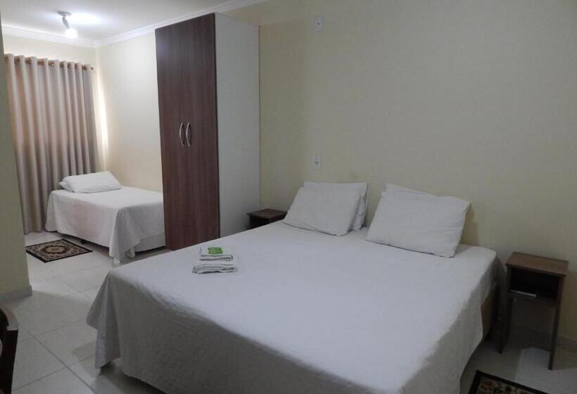 غرفة قياسية فردية, São Judas