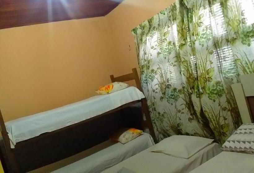 חדר משפחתי, Praieiro Hostel Albergue