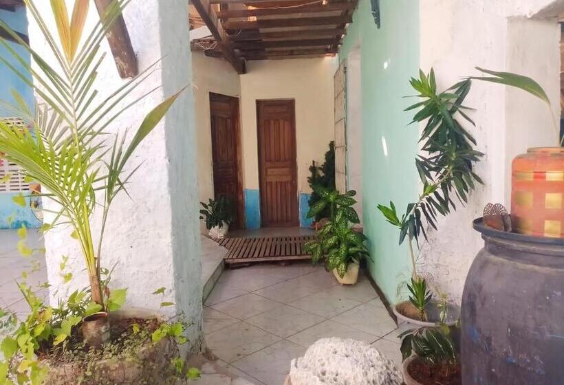 Номер Economy, Praieiro Hostel Albergue