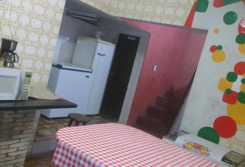 اتاق خانوادگی, Praieiro Hostel Albergue