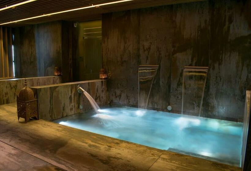 スタンダードルーム, Rafa Nadal Residence