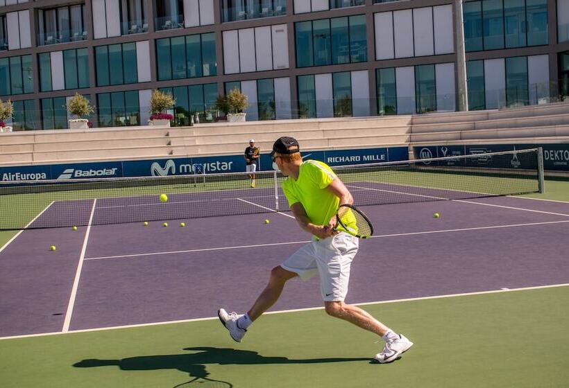 スタンダードルーム, Rafa Nadal Residence