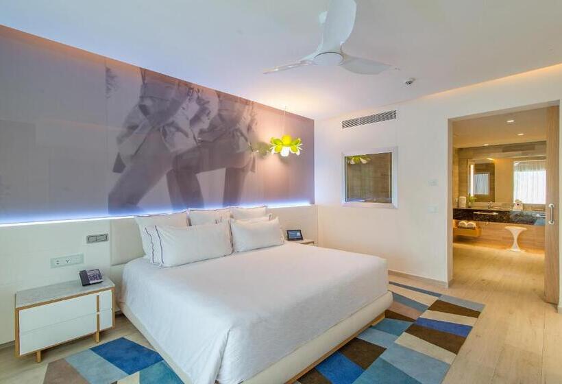 Master Suite met Uitzicht op Zee, Breathless Montego Bay