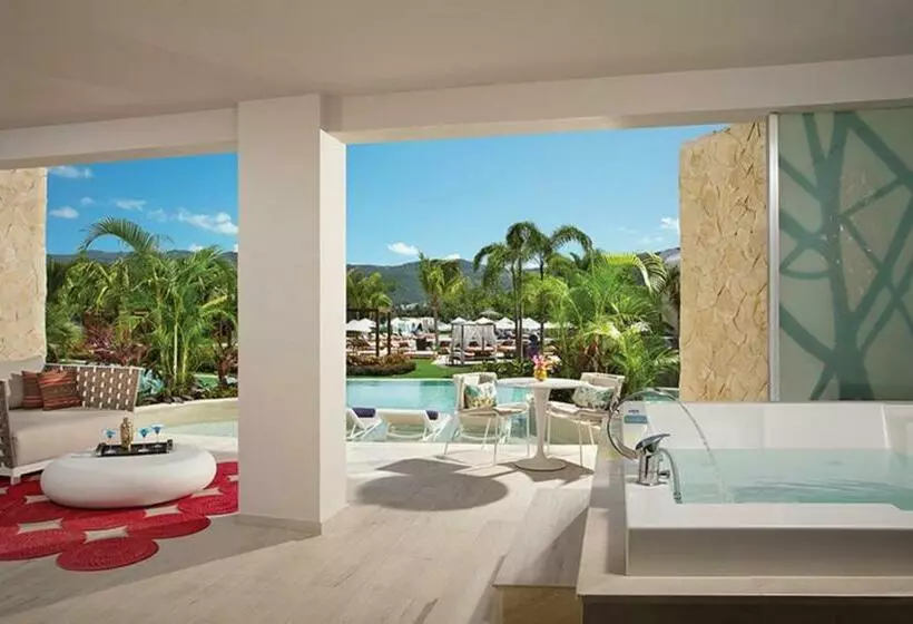 سوئیت مستر, Breathless Montego Bay