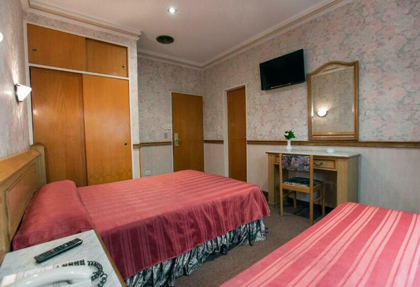 اتاق استاندارد سه نفره, Gran Hotel Ailen