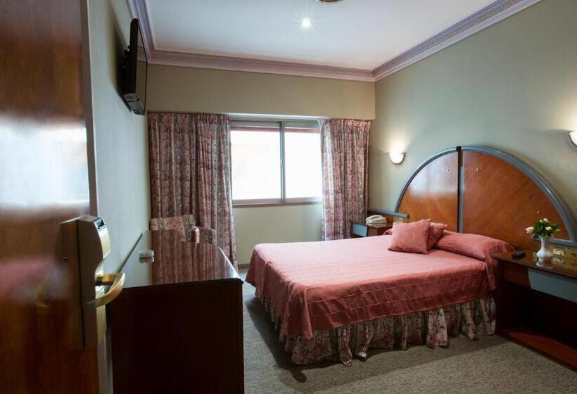 اتاق استاندارد یک نفره, Gran Hotel Ailen